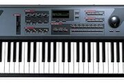 Synthétiseur Kurzweil PC1X