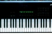 Synthétiseur Peavey DPM 2