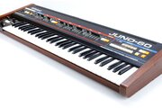 Synthétiseur Roland Juno-60