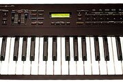 Synthétiseur Roland JV-30