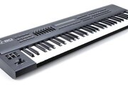 Synthétiseur Roland JV-80