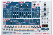 Expandeur Roland SH-32