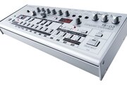 Synthétiseur Roland TB-03