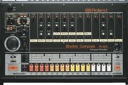 Boîte à rythmes Roland TR-808