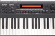 Synthétiseur Roland XP-30