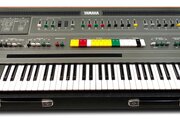 Synthétiseur Yamaha CS60