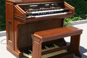 Yamaha Electone E70