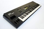 Workstation Yamaha SY99